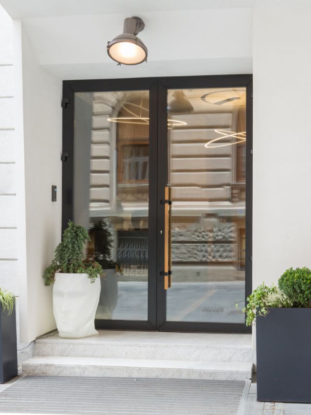 Entrance door options